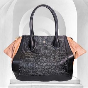 POUR LA VICTOIRE large black Maison tote bag
